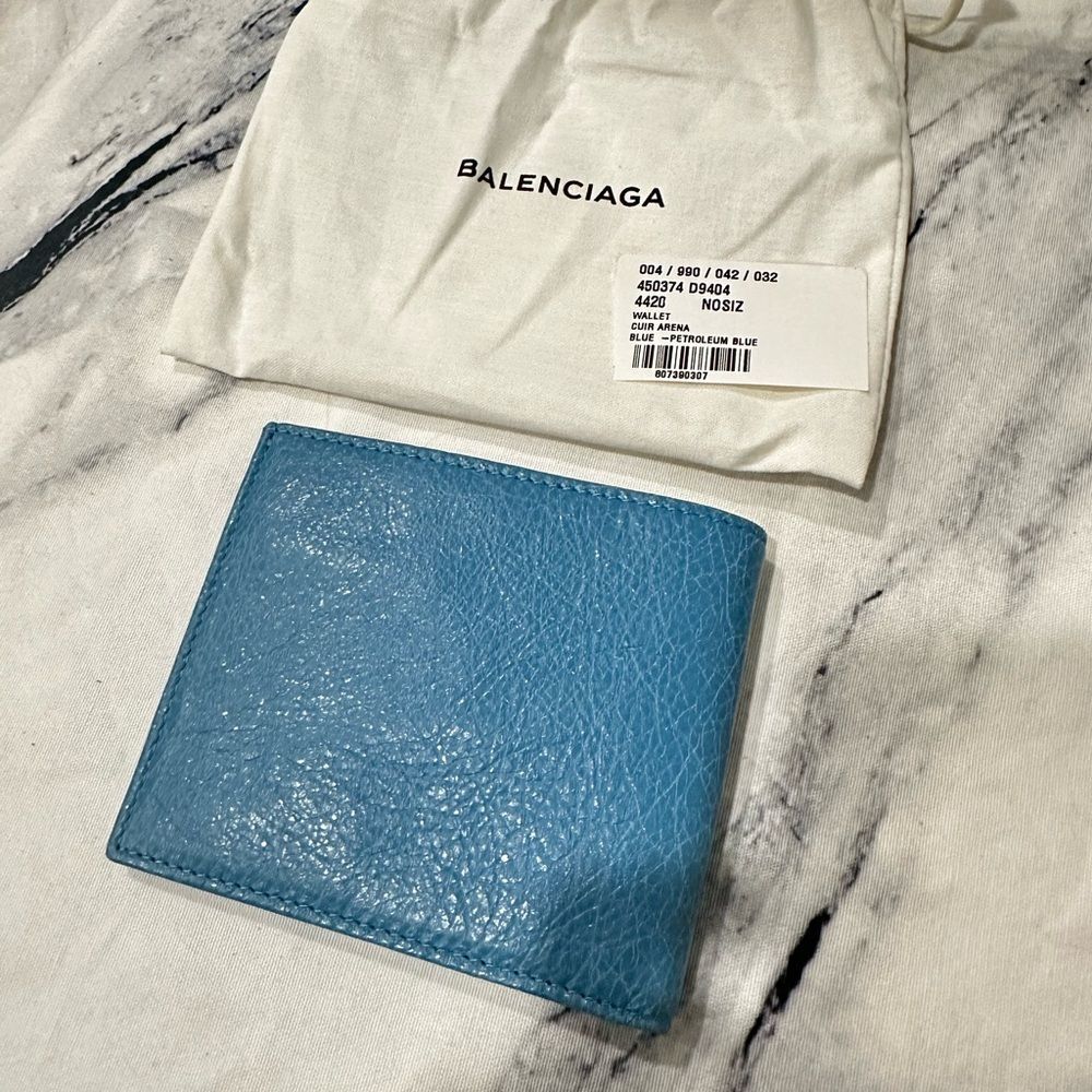 Balenciaga Wallet new with dust bag 100% authentic